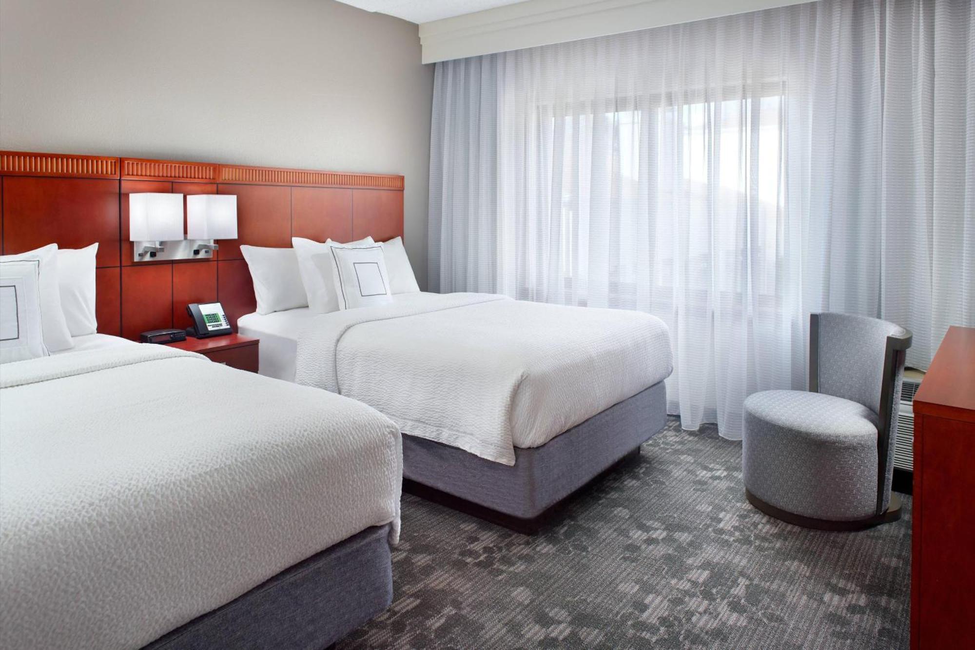Courtyard By Marriott Greensboro Luaran gambar