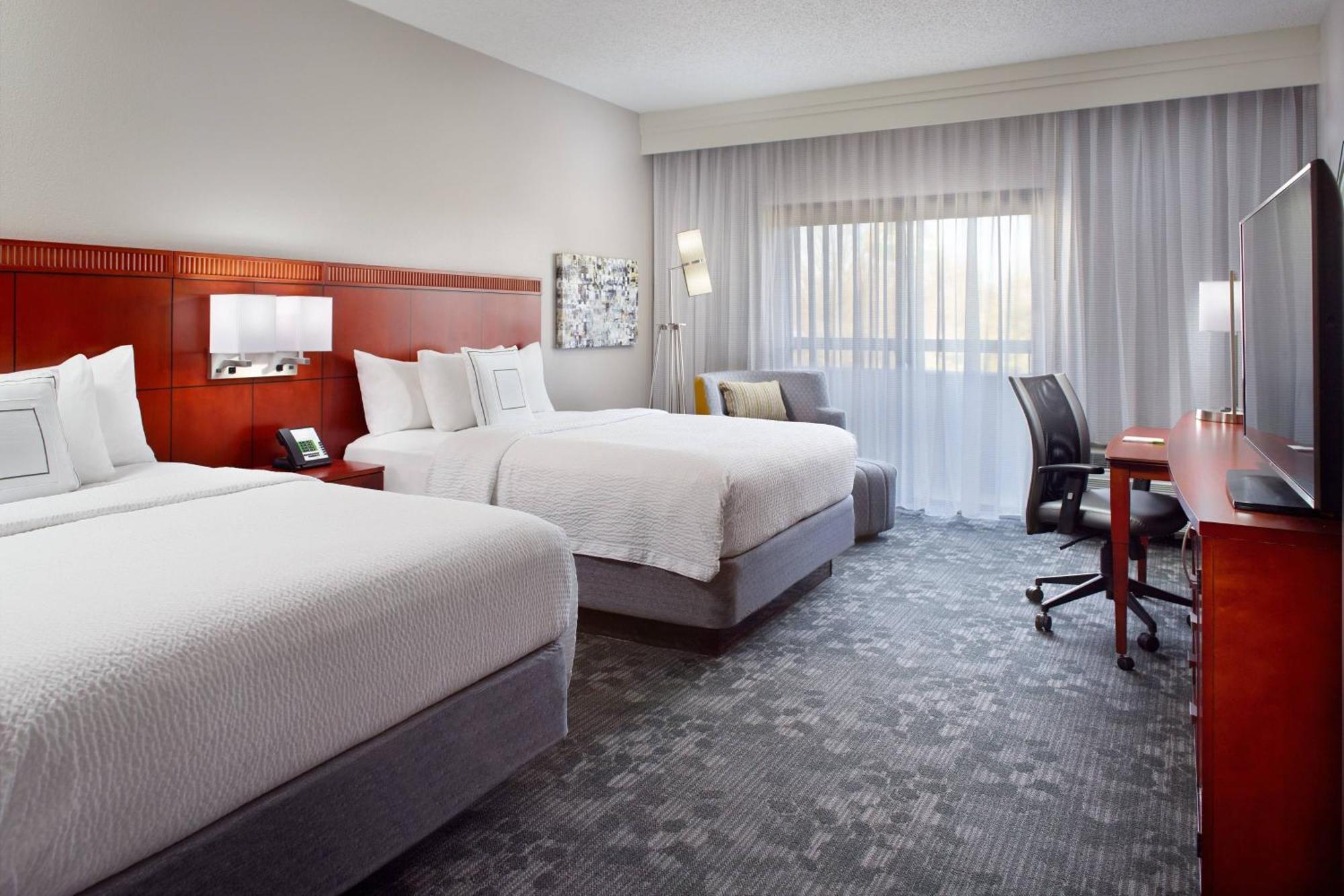 Courtyard By Marriott Greensboro Luaran gambar