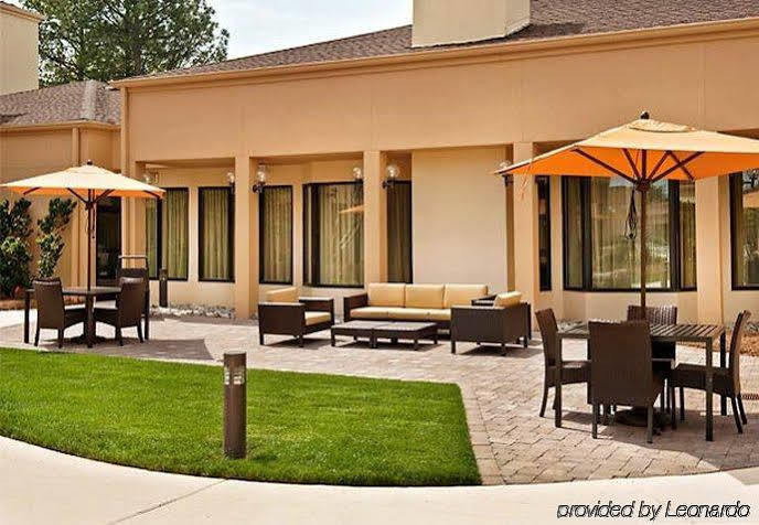 Courtyard By Marriott Greensboro Luaran gambar