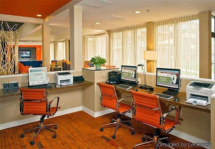 Courtyard By Marriott Greensboro Luaran gambar
